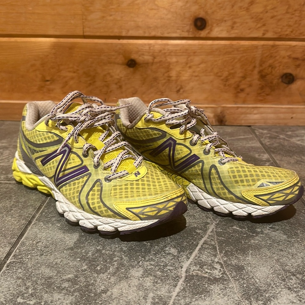 New Balance women’s 870 V3 running shoes yellow and purple